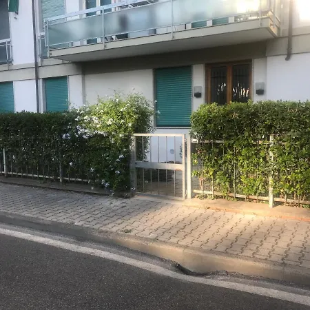 Appartement Grande Con Giardino Fronte Pineta