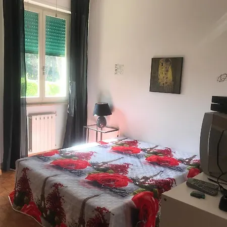 Grande Con Giardino Fronte Pineta Appartement